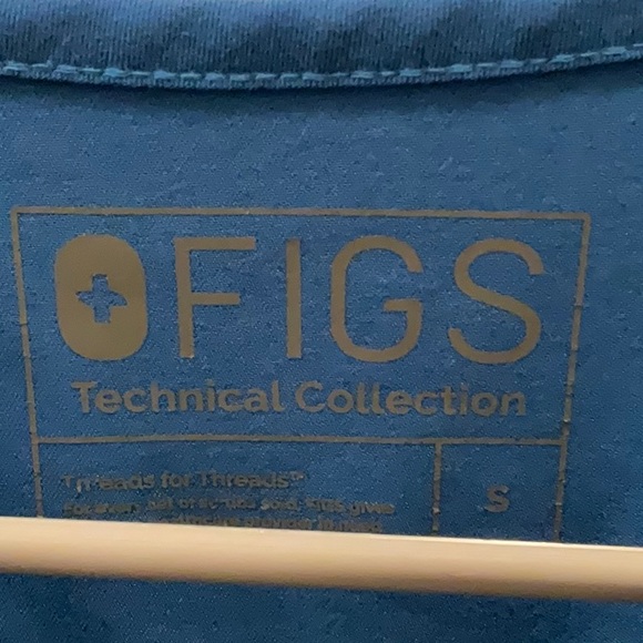 Figs Scrub Top - Picture 3 of 4